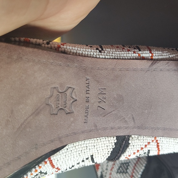 Donald J Pliner glass beaded peep-toe pump - Picture 7 of 8